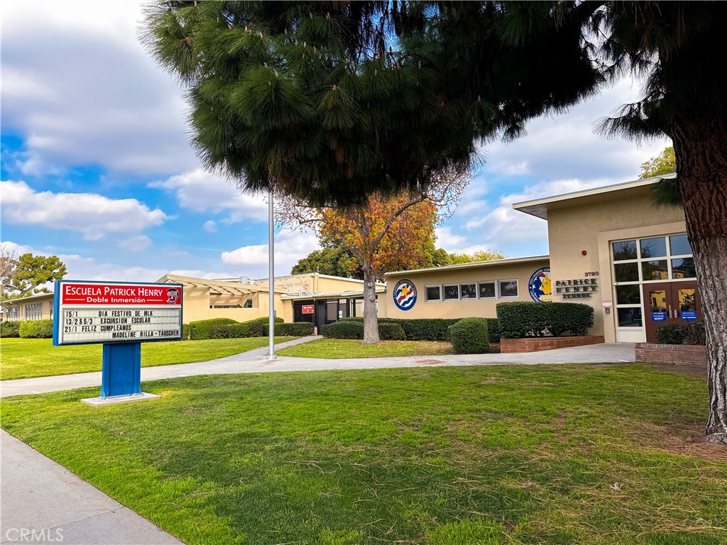 3838 Conquista Avenue