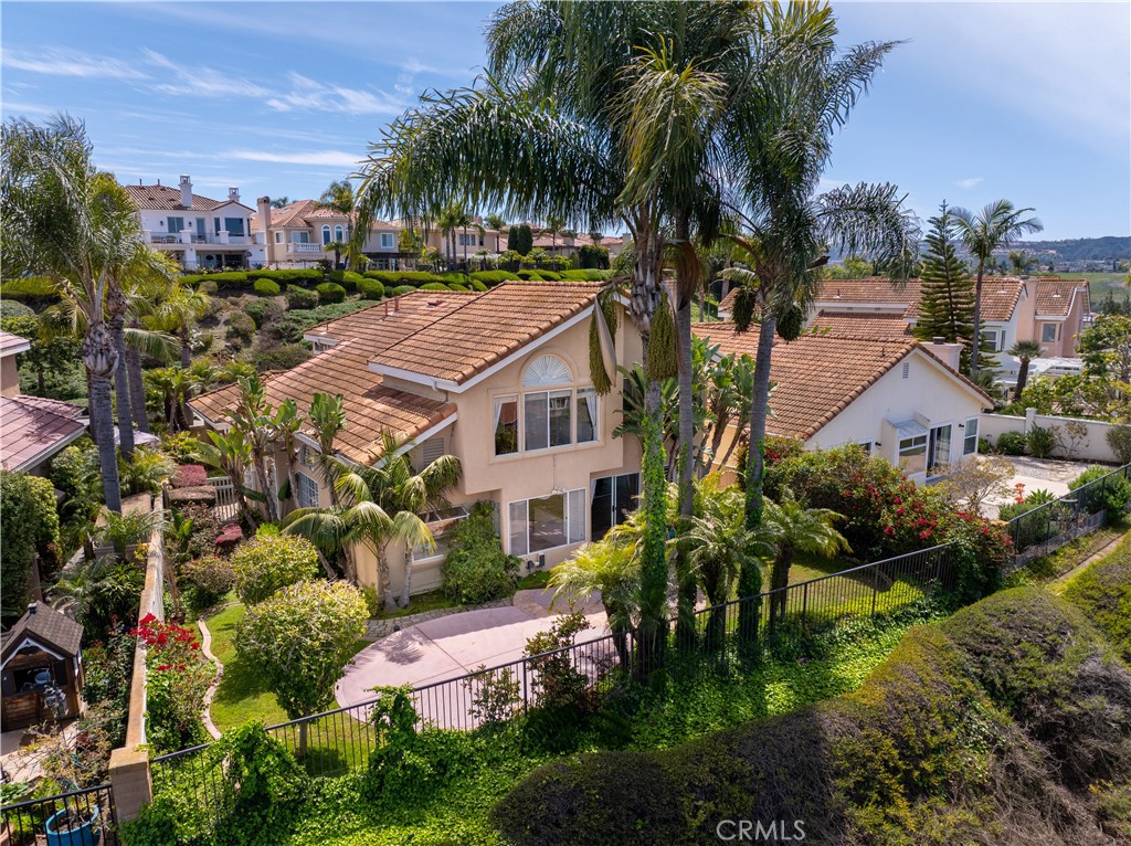 28655 Via Pasatiempo