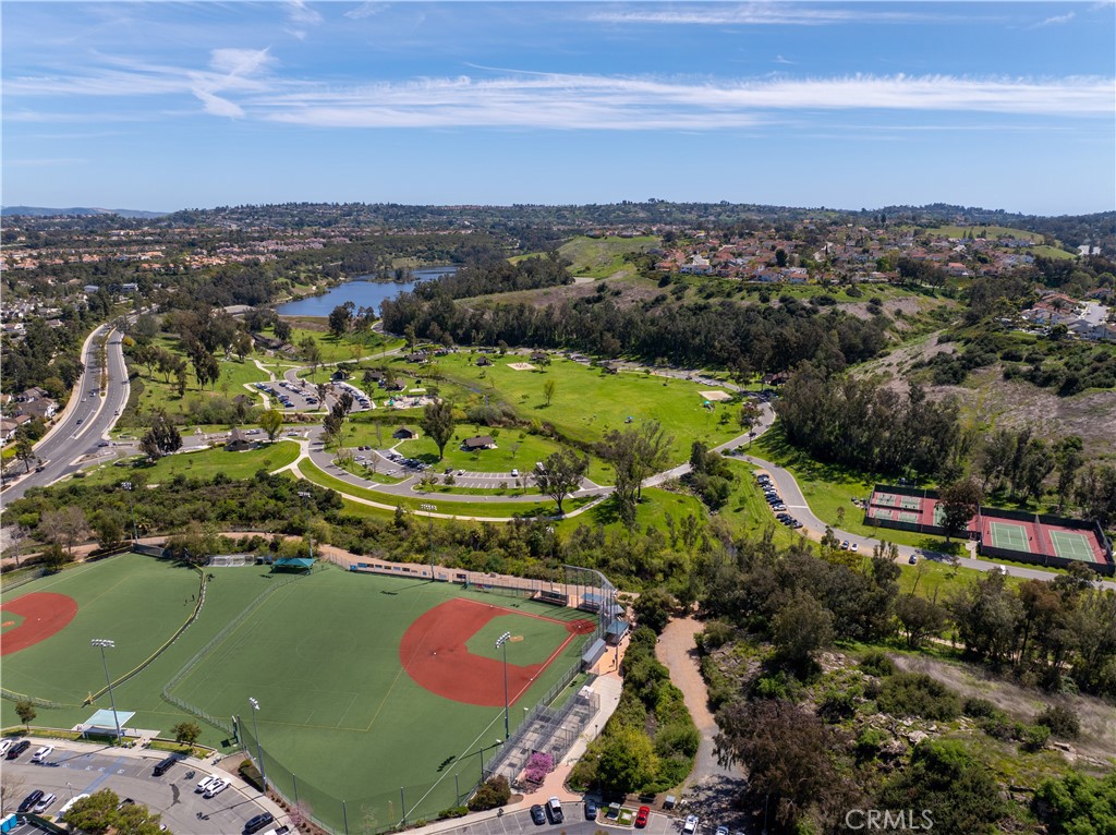 28655 Via Pasatiempo