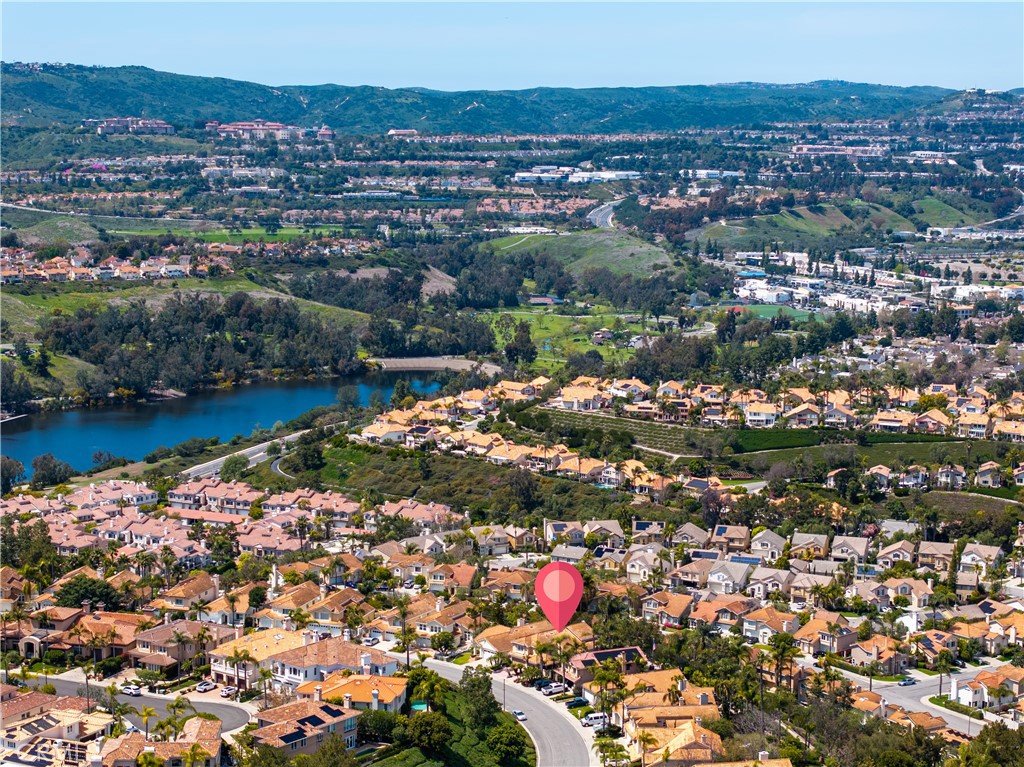 28655 Via Pasatiempo