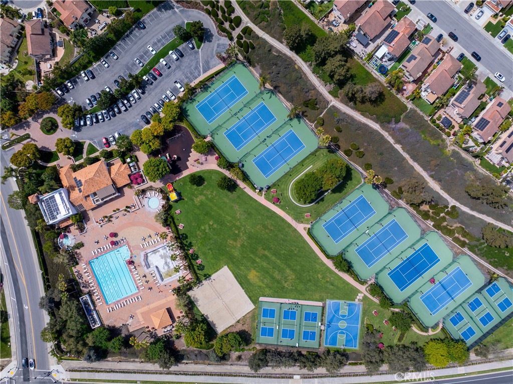 28655 Via Pasatiempo