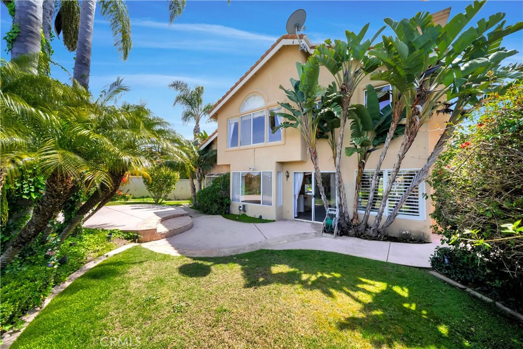 28655 Via Pasatiempo