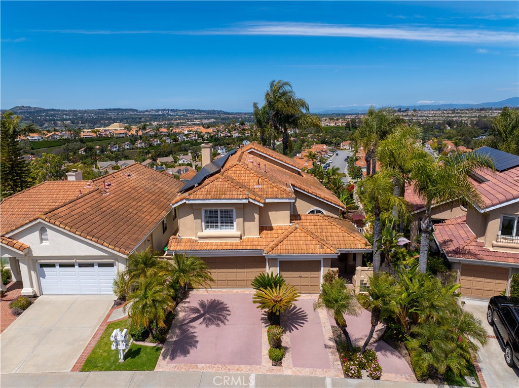 28655 Via Pasatiempo