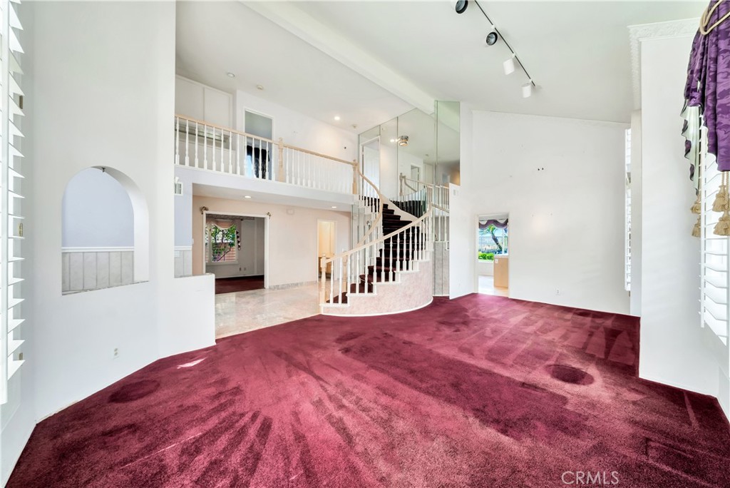 28655 Via Pasatiempo