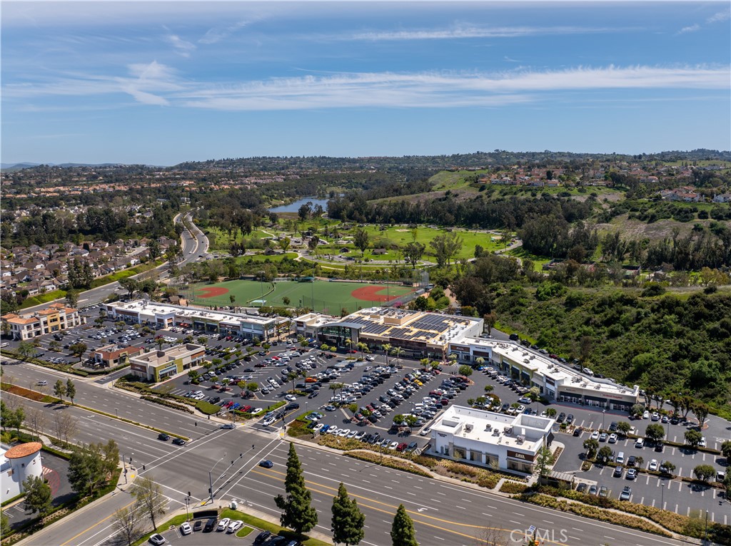 28655 Via Pasatiempo