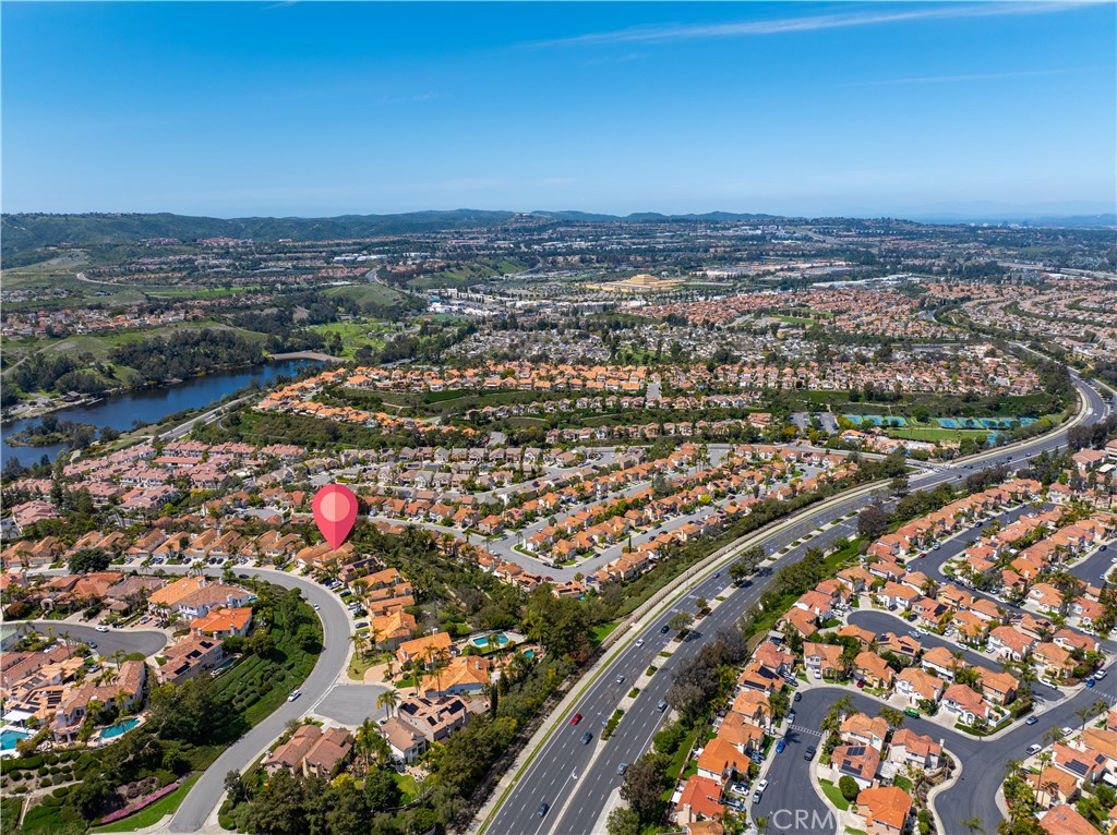 28655 Via Pasatiempo