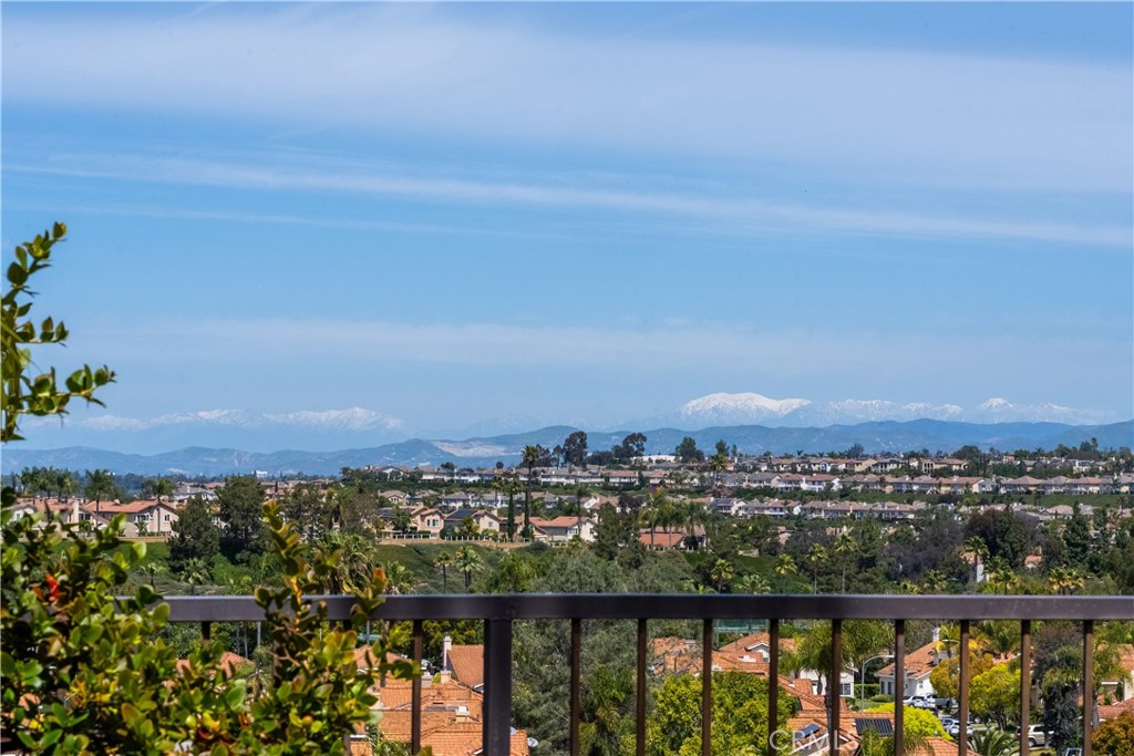 28655 Via Pasatiempo