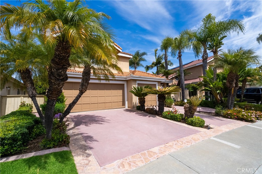 28655 Via Pasatiempo