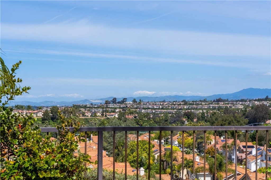 28655 Via Pasatiempo