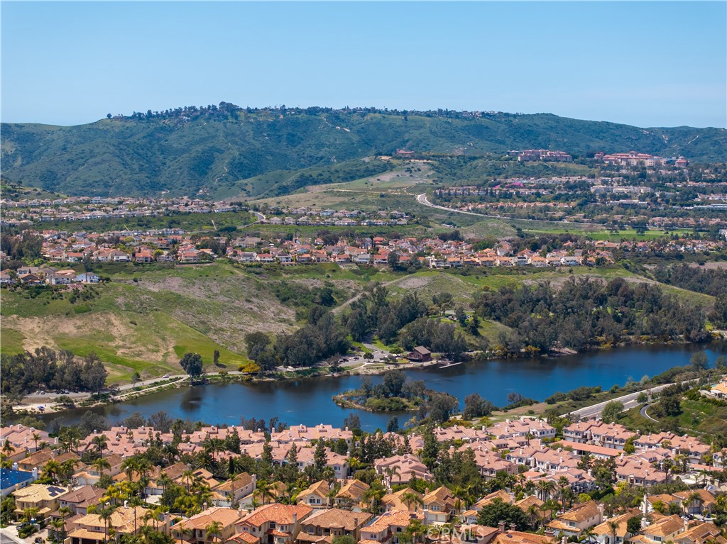 28655 Via Pasatiempo