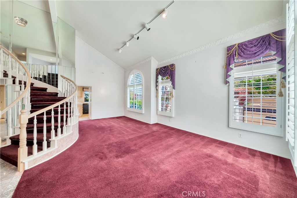 28655 Via Pasatiempo