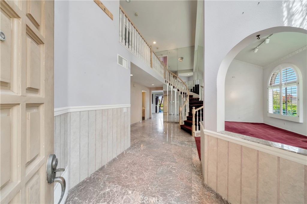 28655 Via Pasatiempo