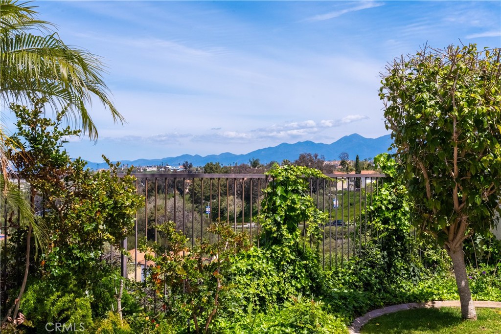 28655 Via Pasatiempo