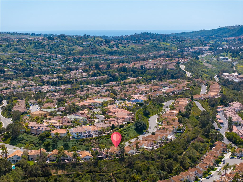 28655 Via Pasatiempo