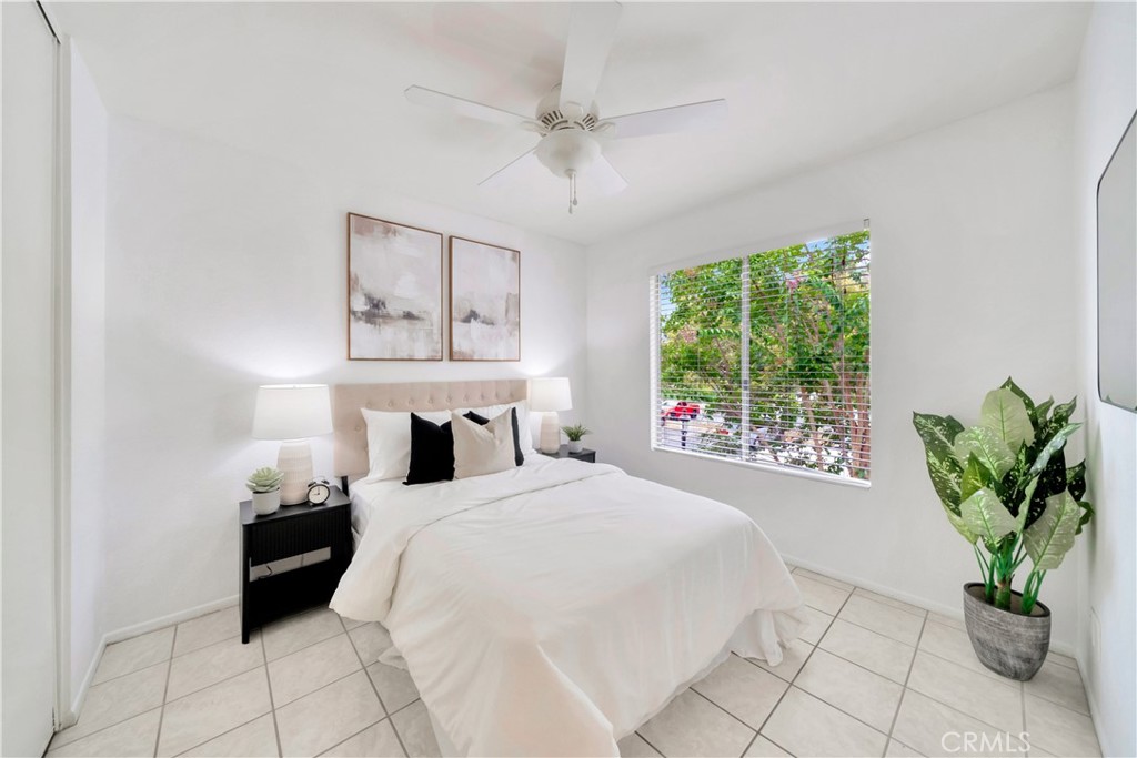 23251 La Glorieta 66