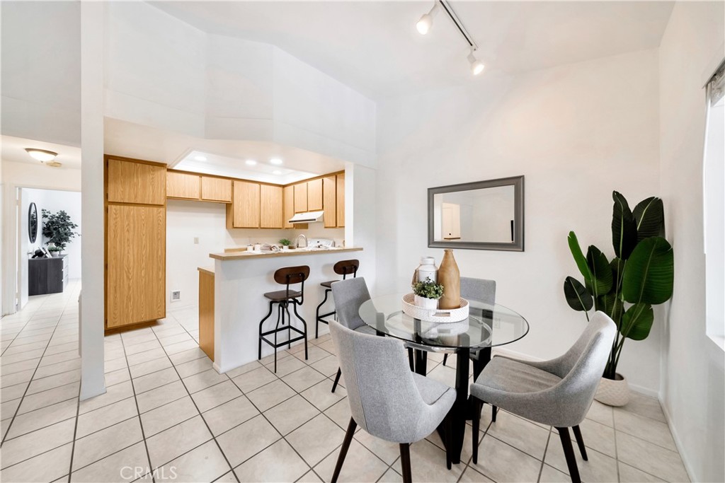 23251 La Glorieta 66