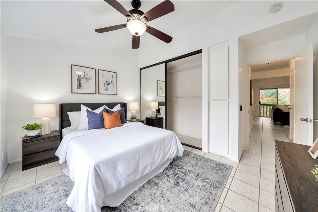 23251 La Glorieta 66