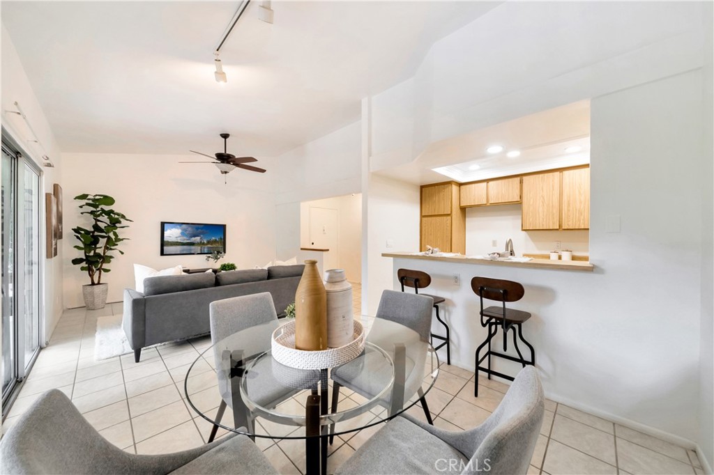 23251 La Glorieta 66