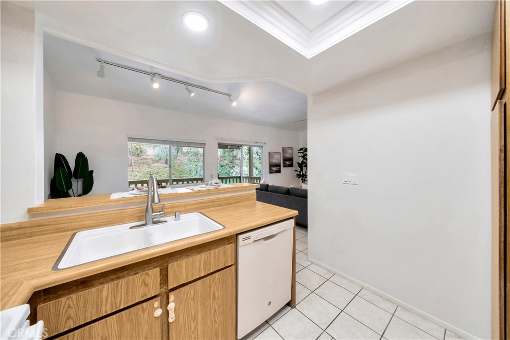 23251 La Glorieta 66