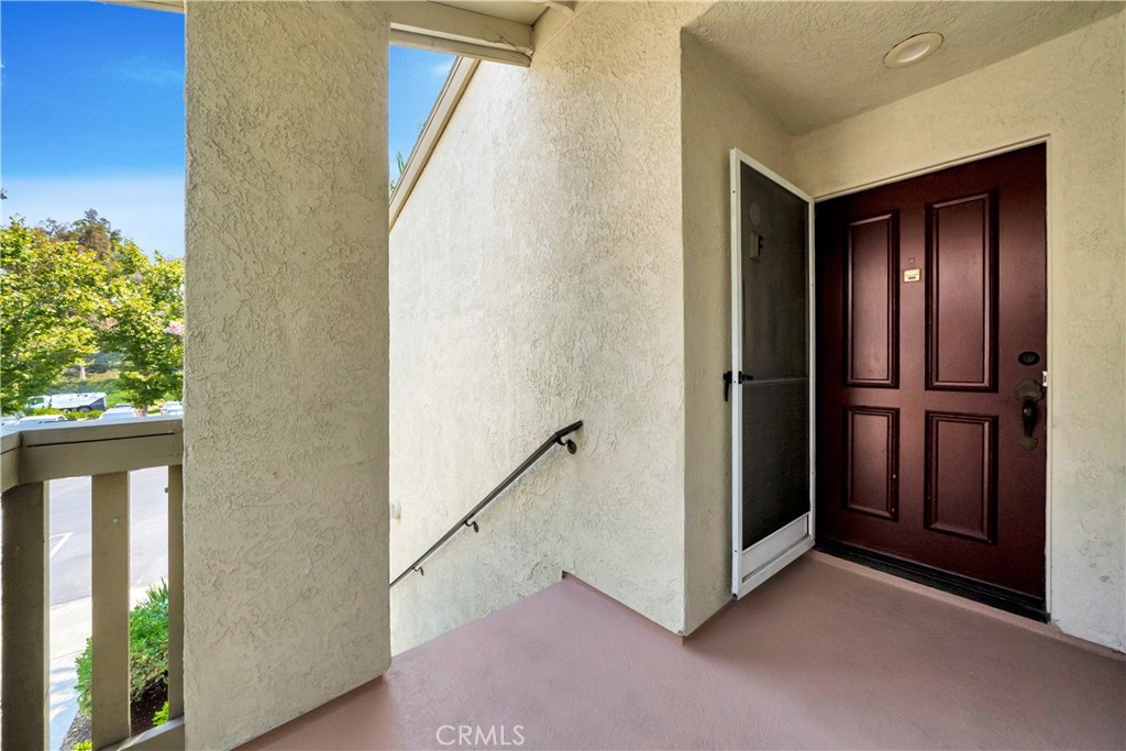 23251 La Glorieta 66