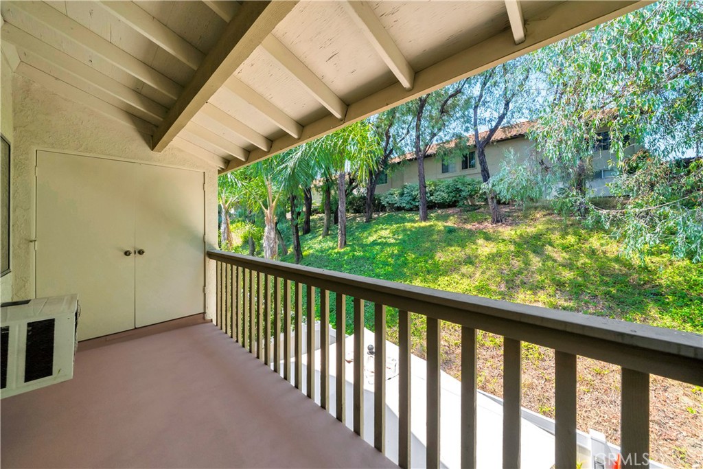 23251 La Glorieta 66