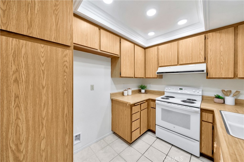 23251 La Glorieta 66