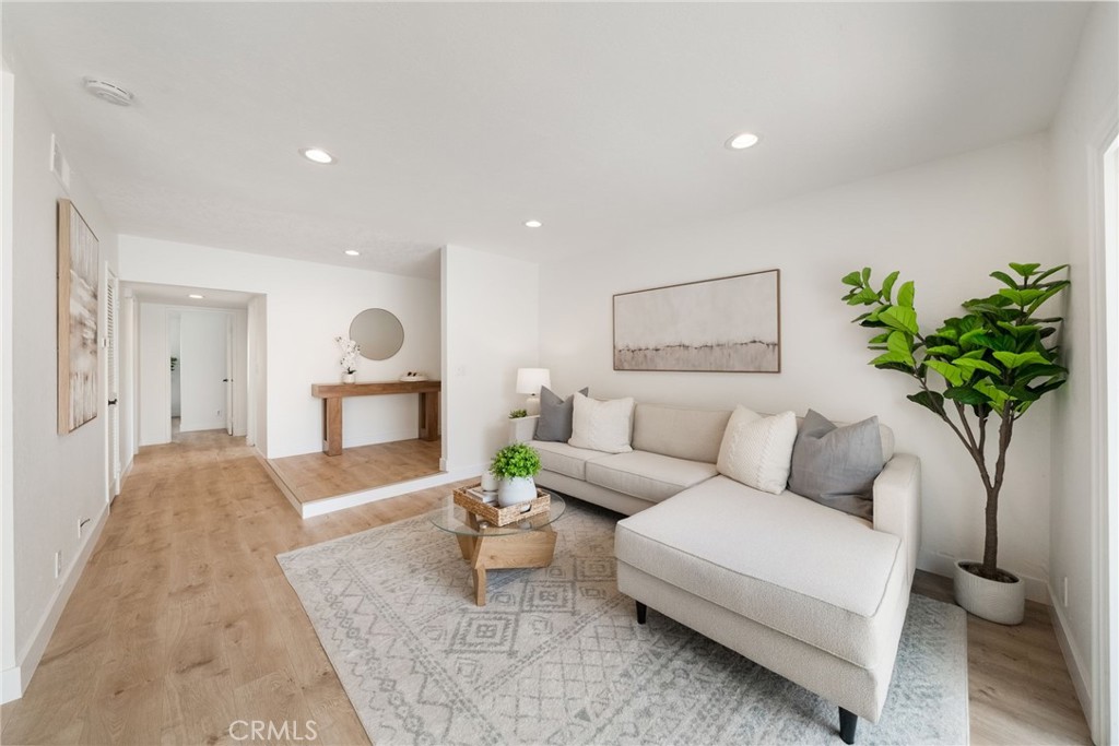 2924 Camino Capistrano 7A