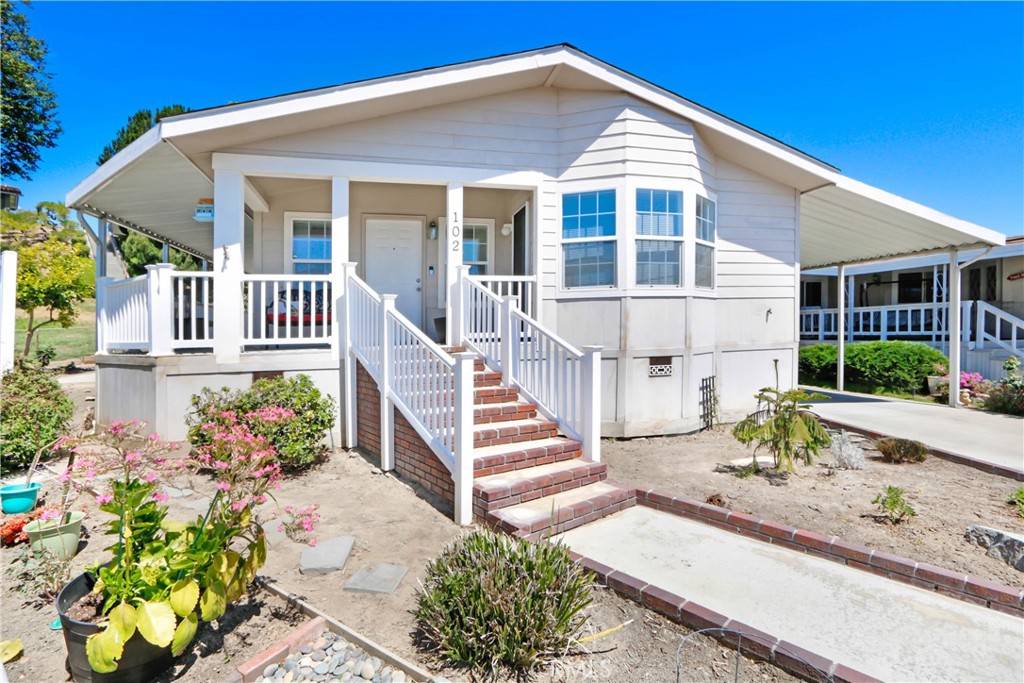 18601 Newland Street 102