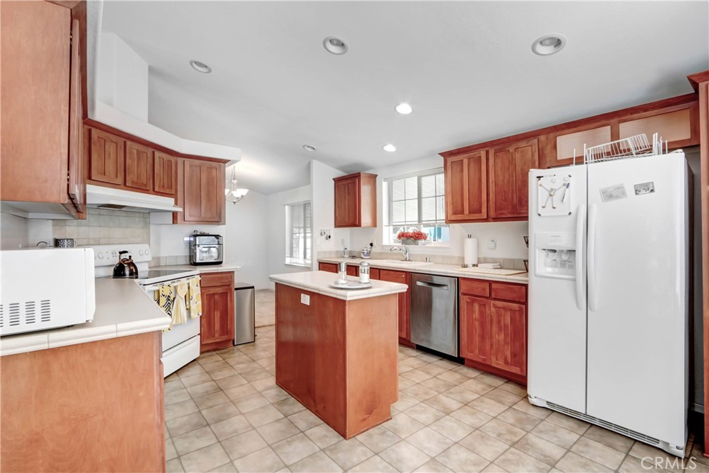 18601 Newland Street 102