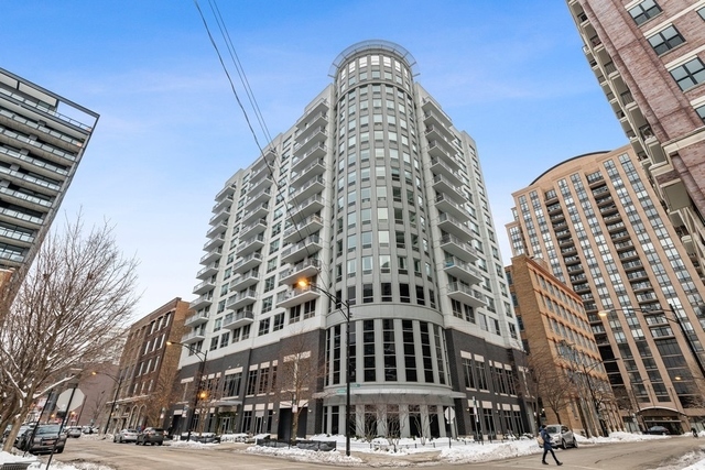 421 W HURON Street Unit: 808