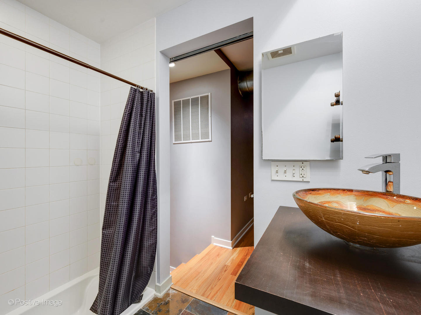 1910 S Indiana Avenue Unit: 319