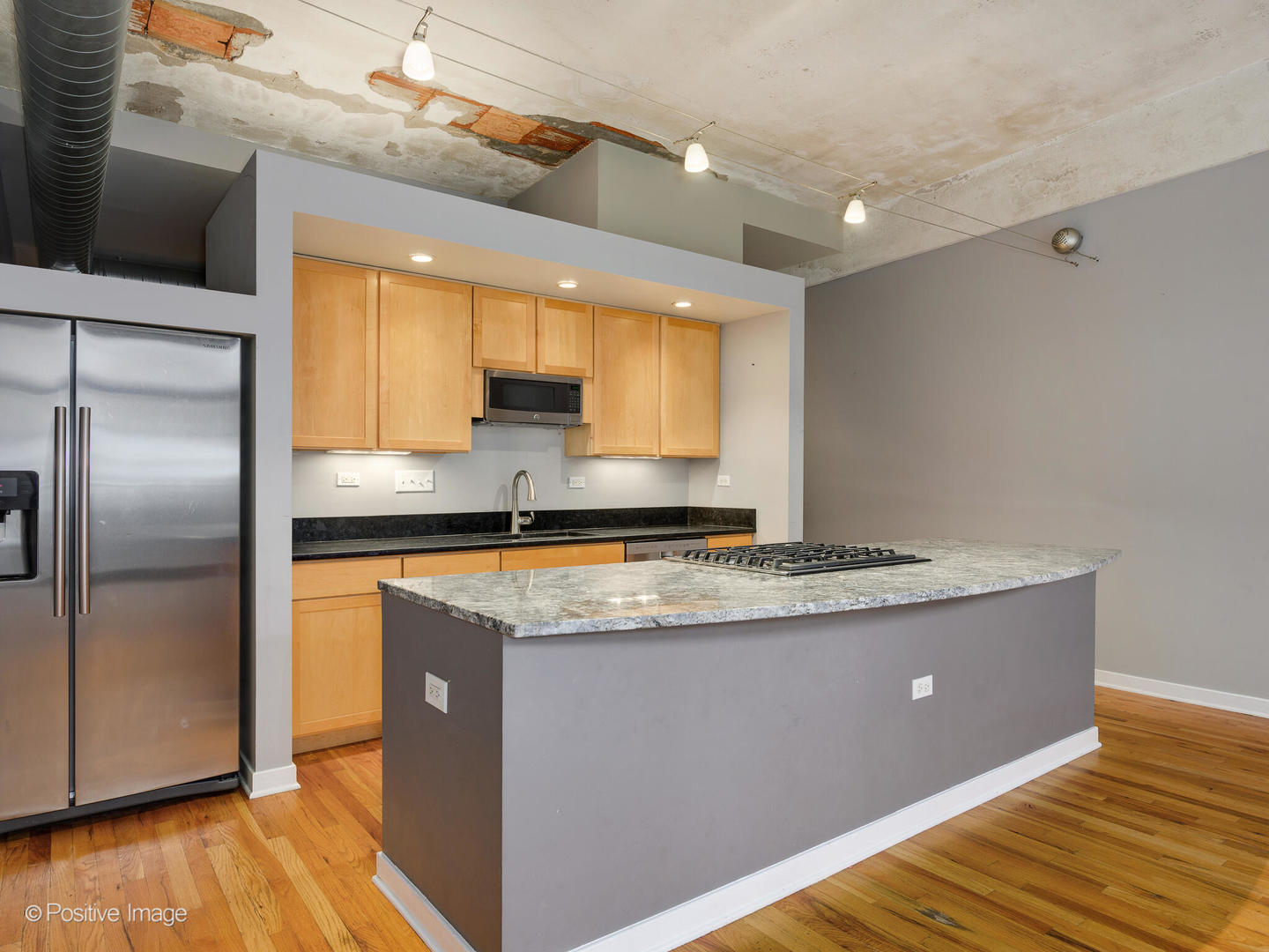 1910 S Indiana Avenue Unit: 319