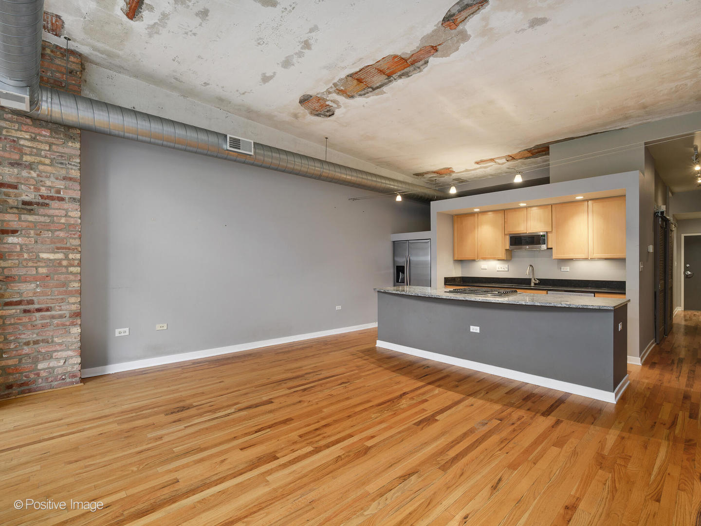 1910 S Indiana Avenue Unit: 319