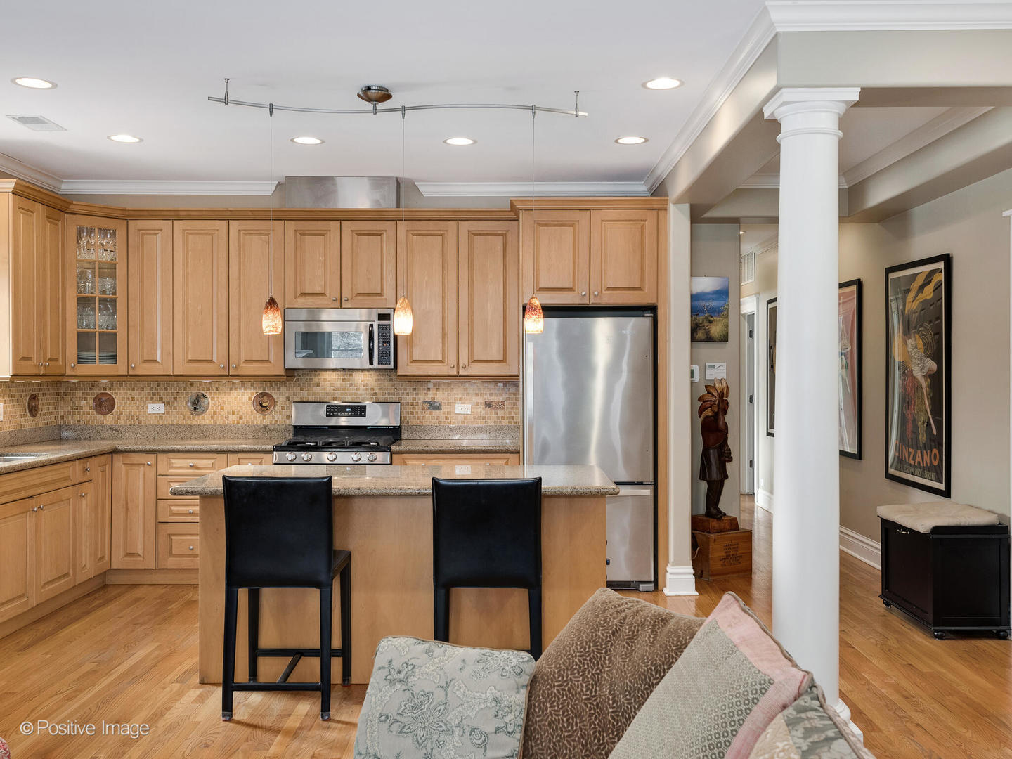 1368 N Mohawk Street Unit: 2S