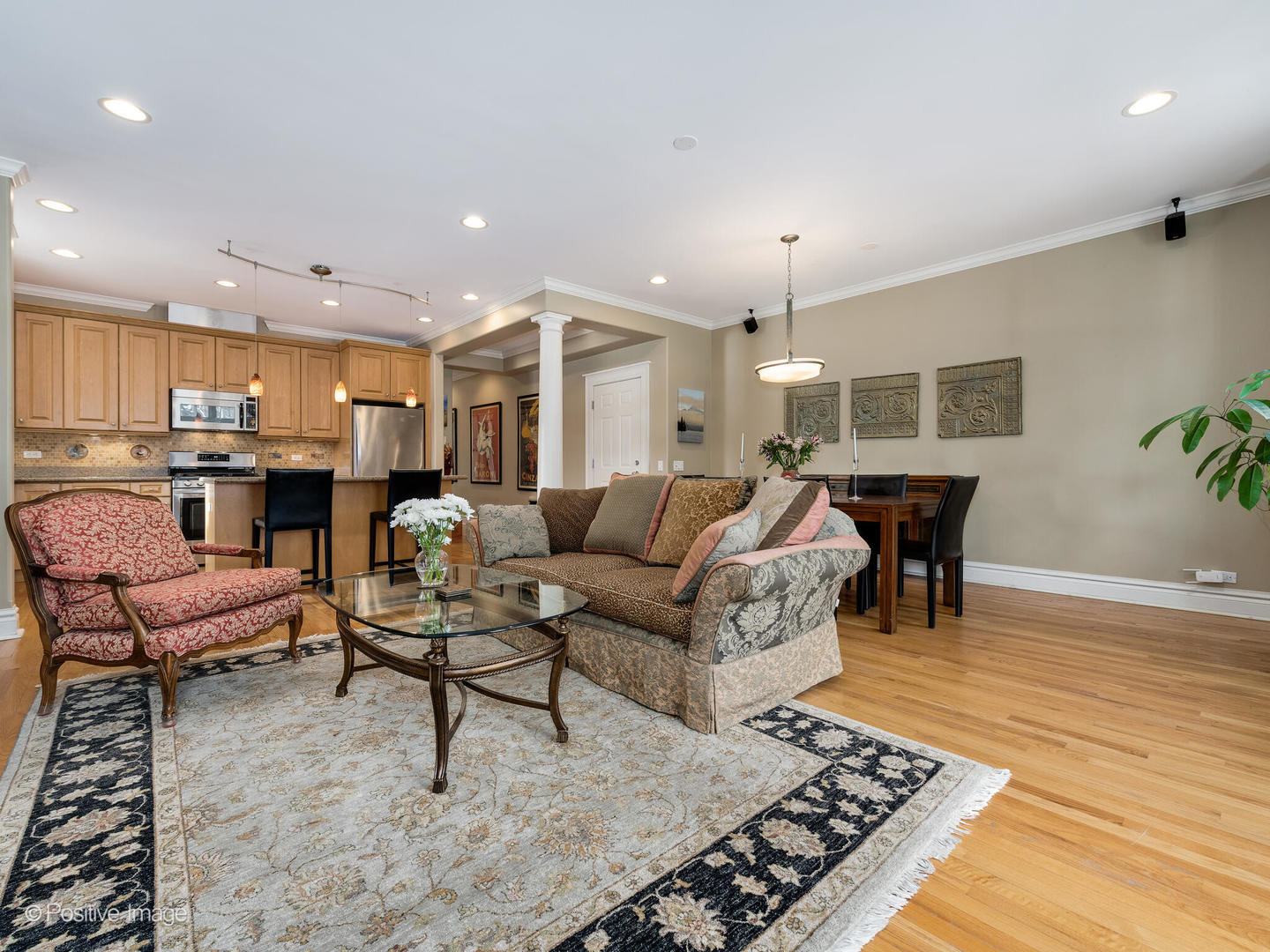 1368 N Mohawk Street Unit: 2S