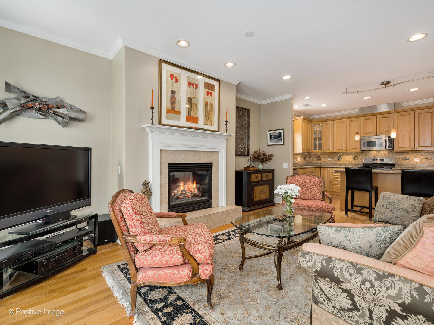 1368 N Mohawk Street Unit: 2S