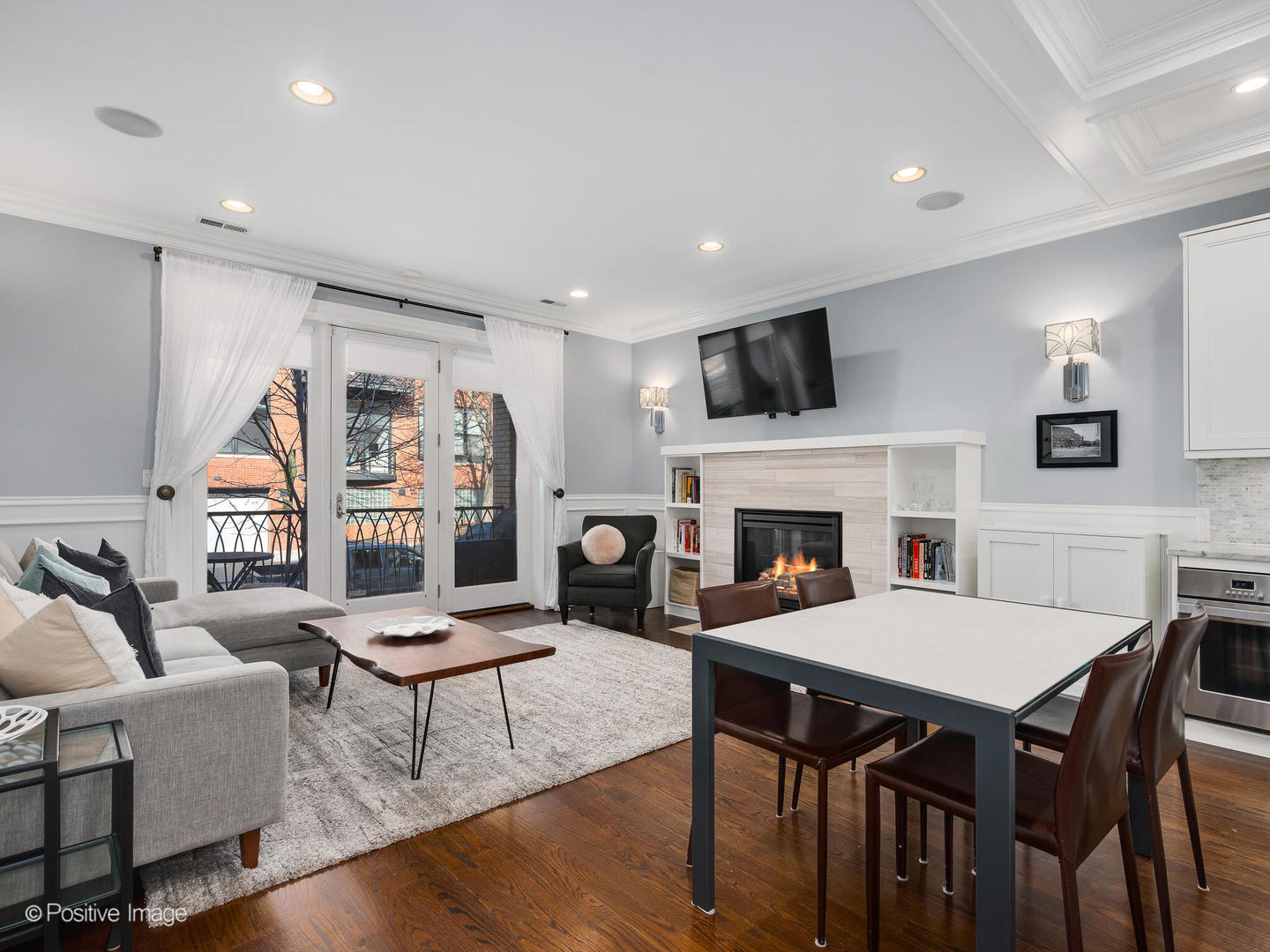 2219 W Wabansia Avenue Unit: 1E