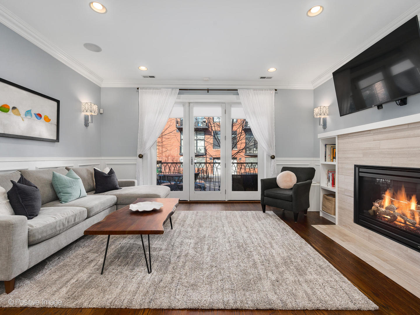 2219 W Wabansia Avenue Unit: 1E