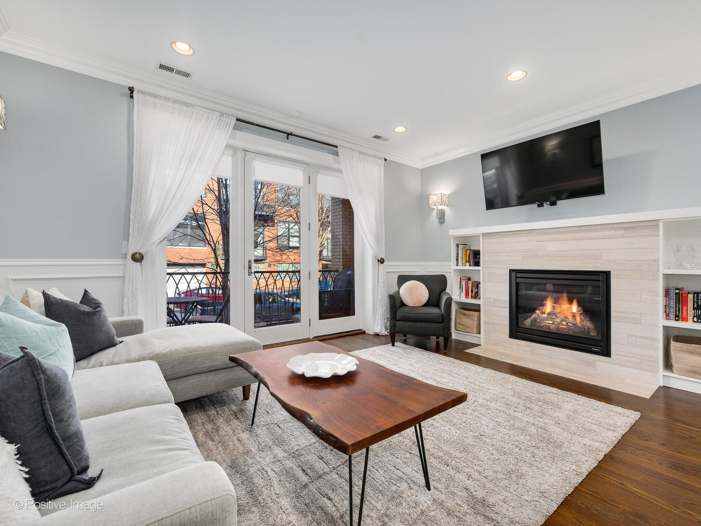 2219 W Wabansia Avenue Unit: 1E