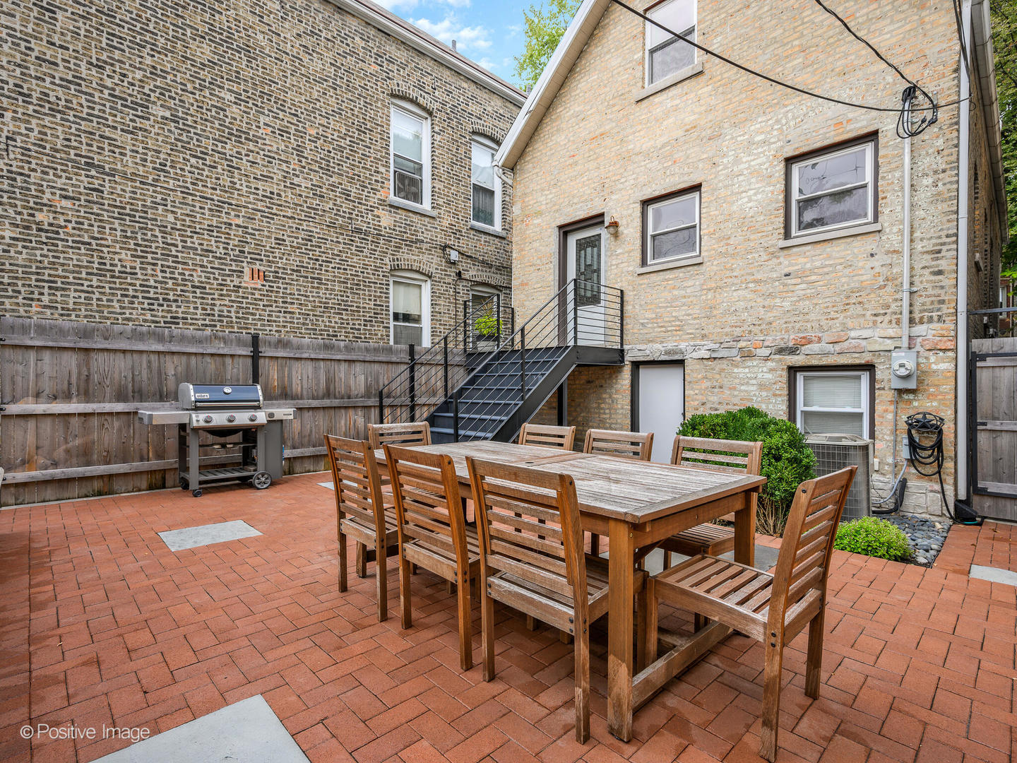 2245 W Charleston Street