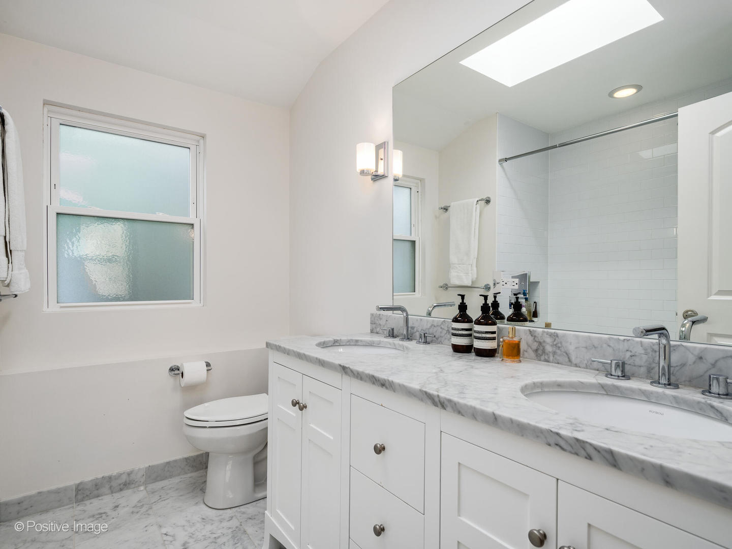 2245 W Charleston Street