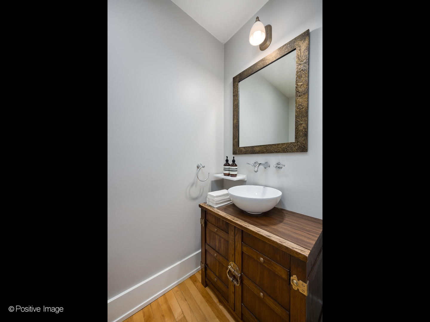 2245 W Charleston Street