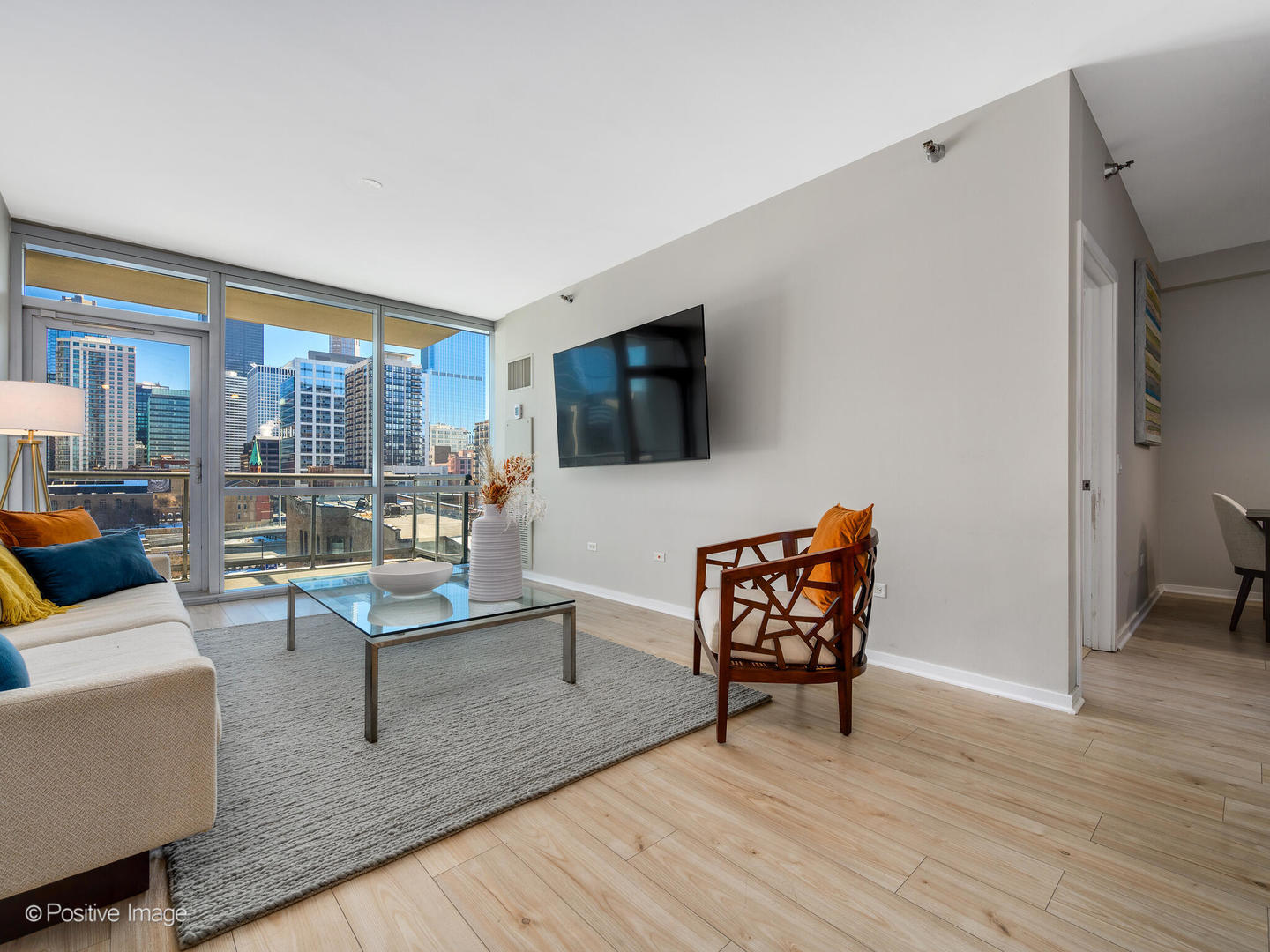 125 S GREEN Street Unit: 604A
