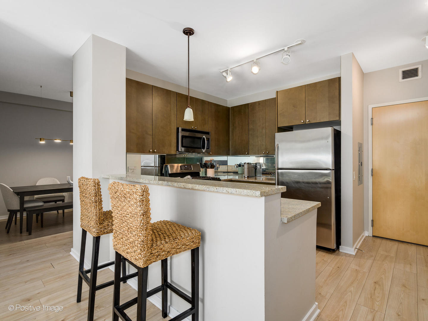 125 S GREEN Street Unit: 604A