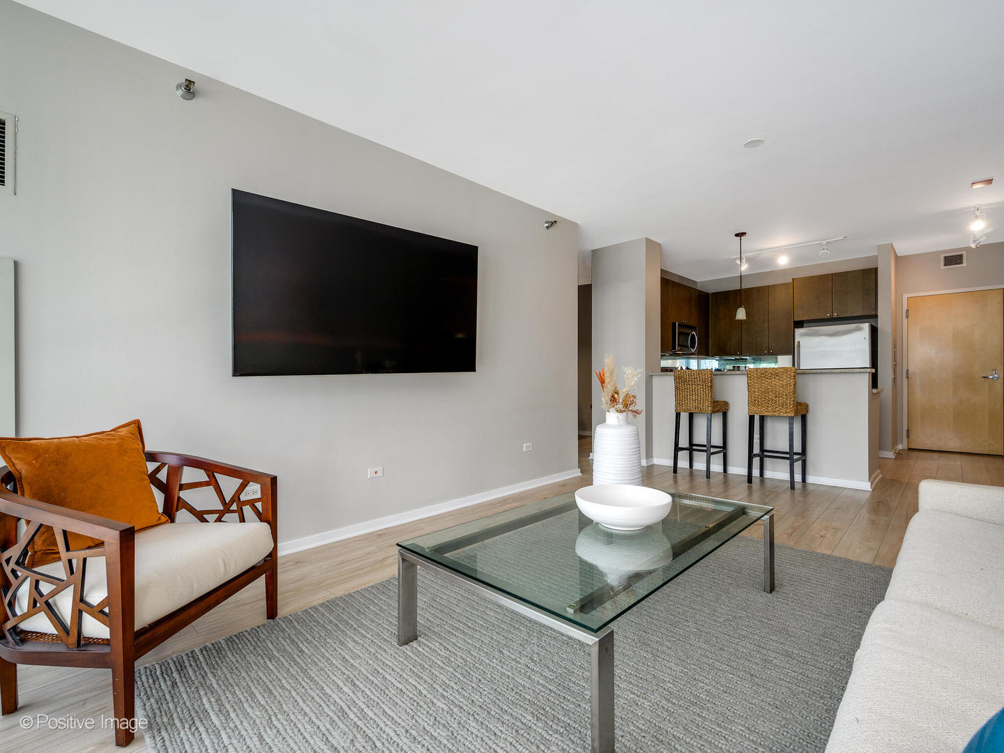 125 S GREEN Street Unit: 604A