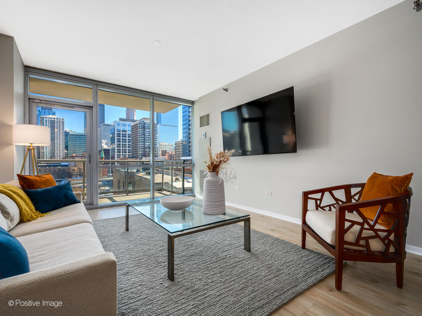 125 S GREEN Street Unit: 604A