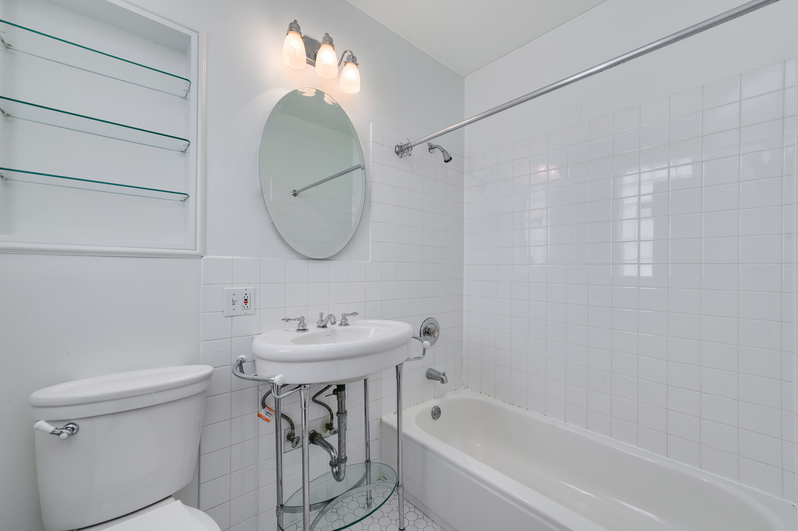 1958 W George Street Unit: 2