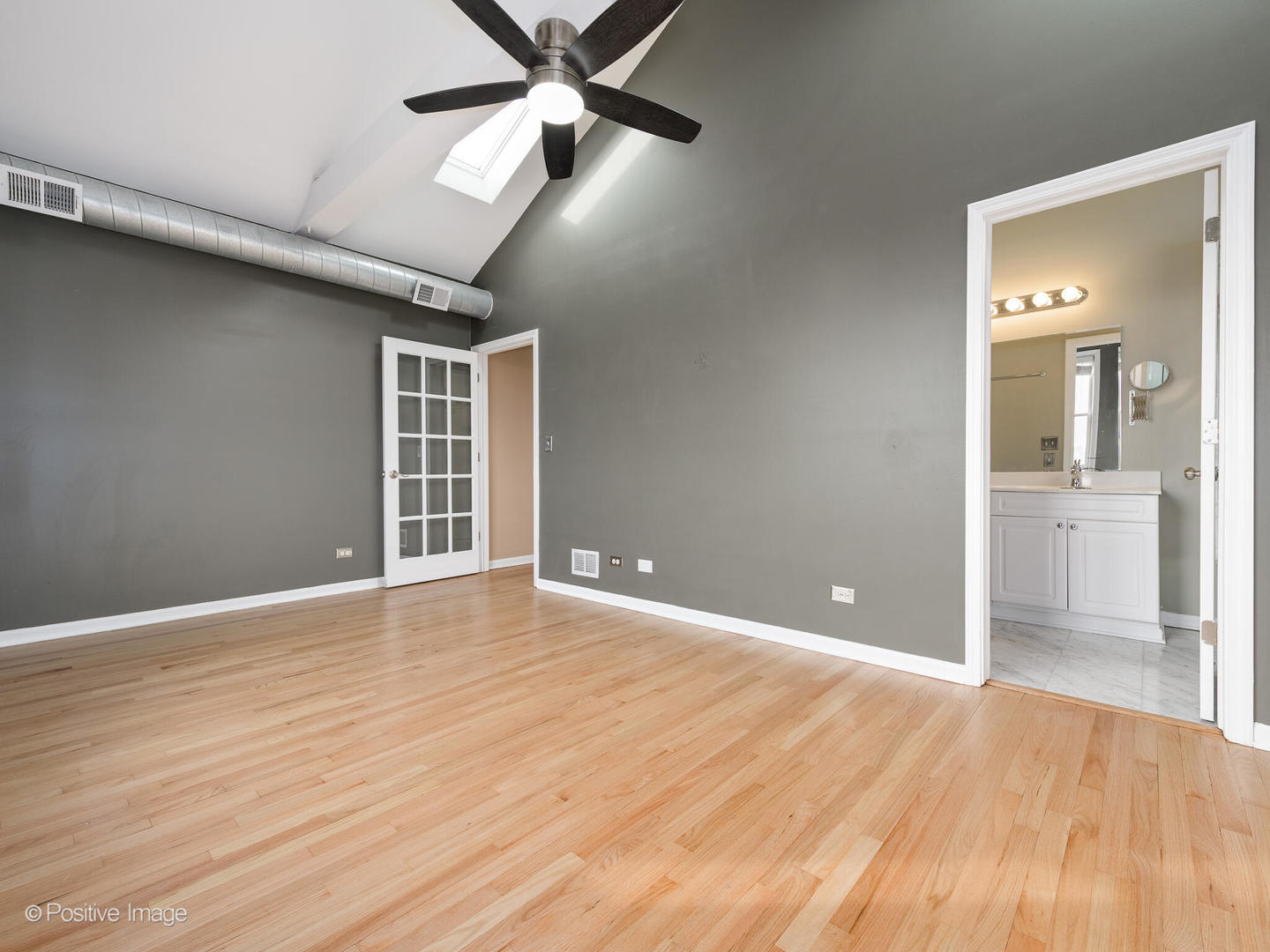 2406 W Flournoy Street Unit: 4