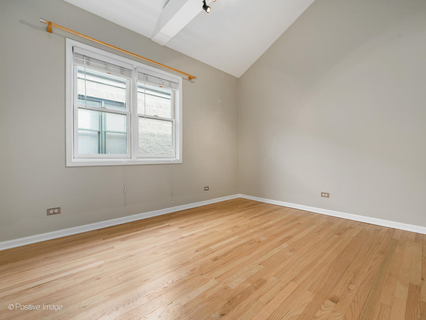 2406 W Flournoy Street Unit: 4