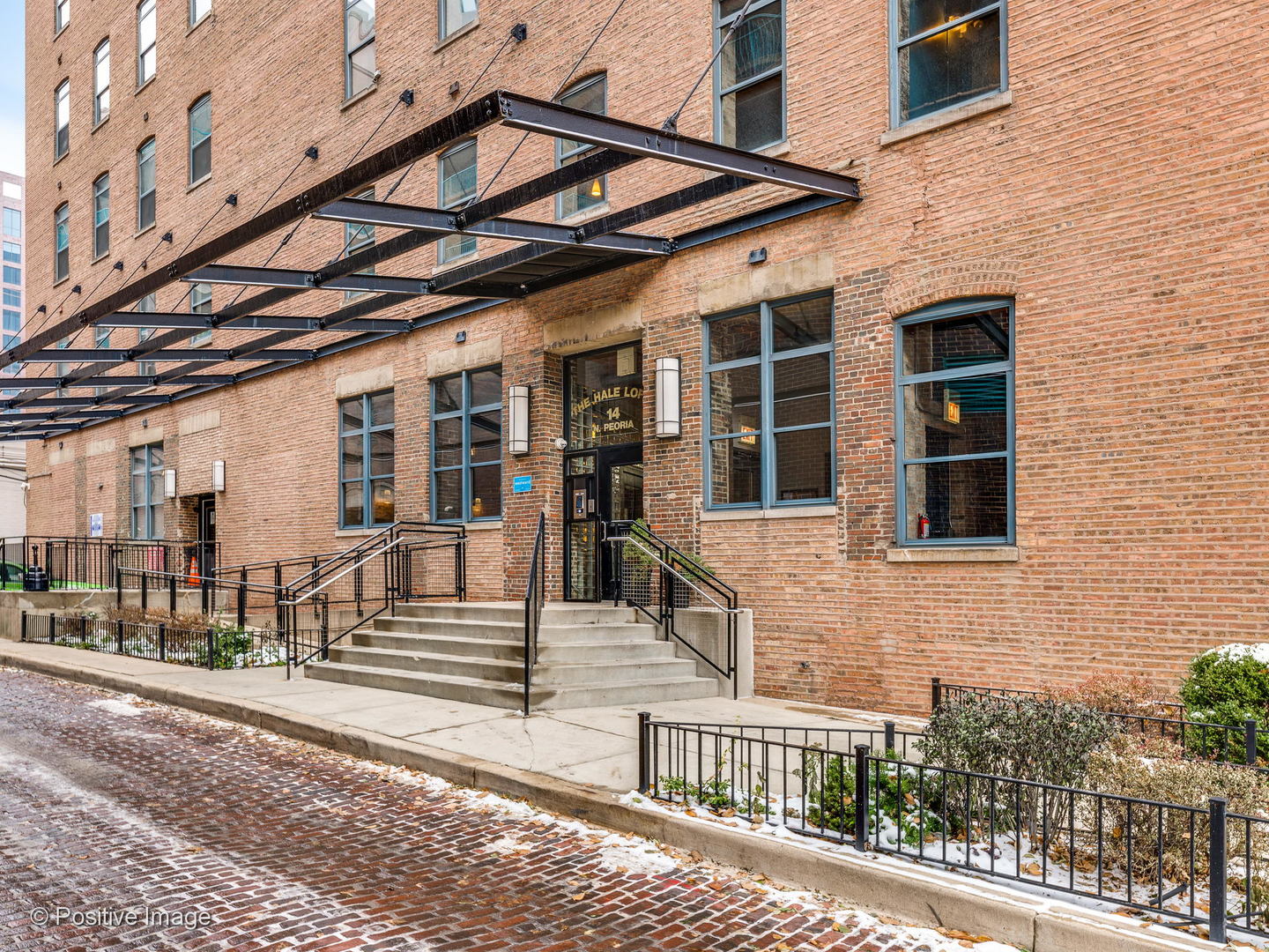 14 N Peoria Street Unit: 4D